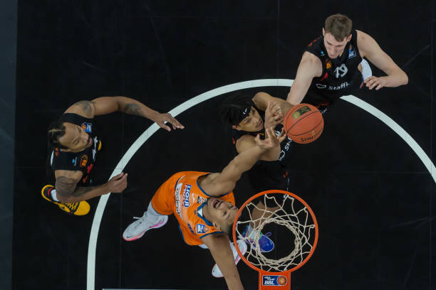 进一步增加 进一步增加