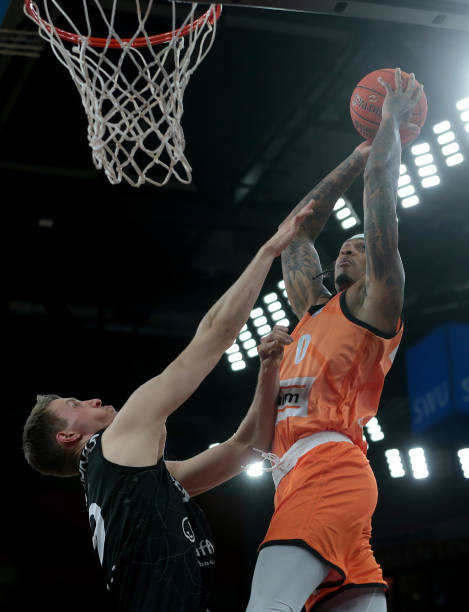 我国组合凭 我国组合凭