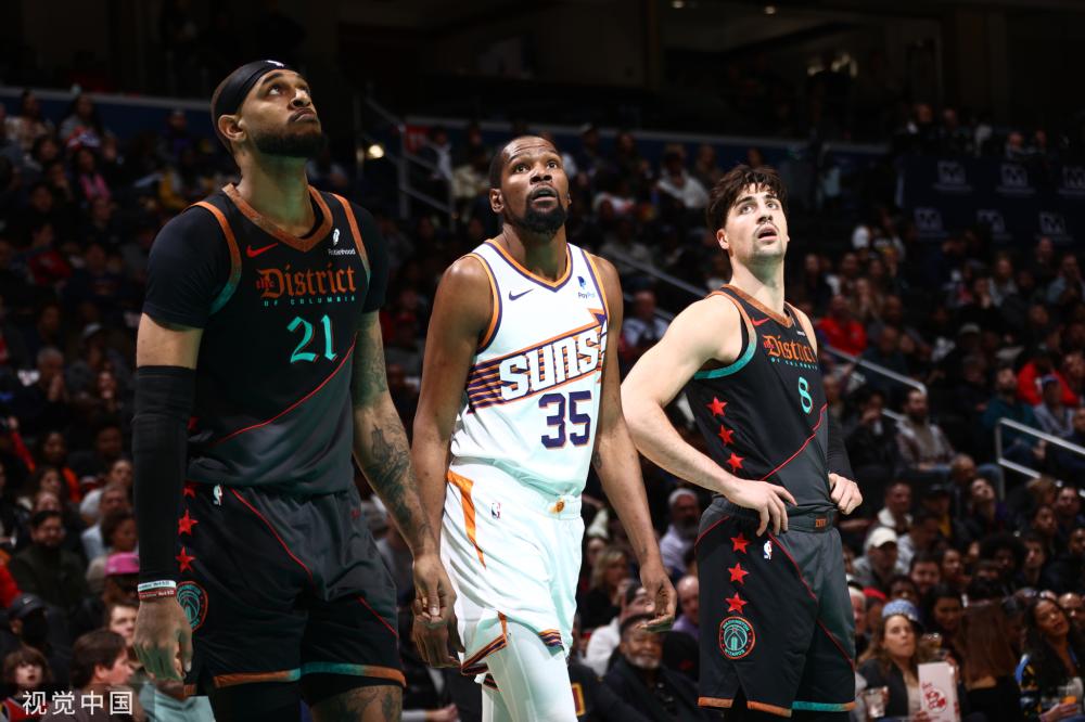 在体育场馆 在体育场馆